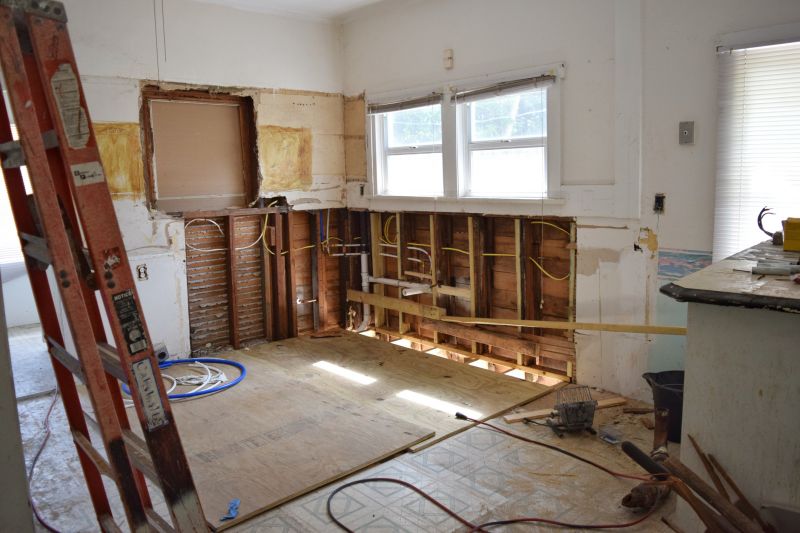 Top Bathroom Remodeling Companies in Holly, MI
